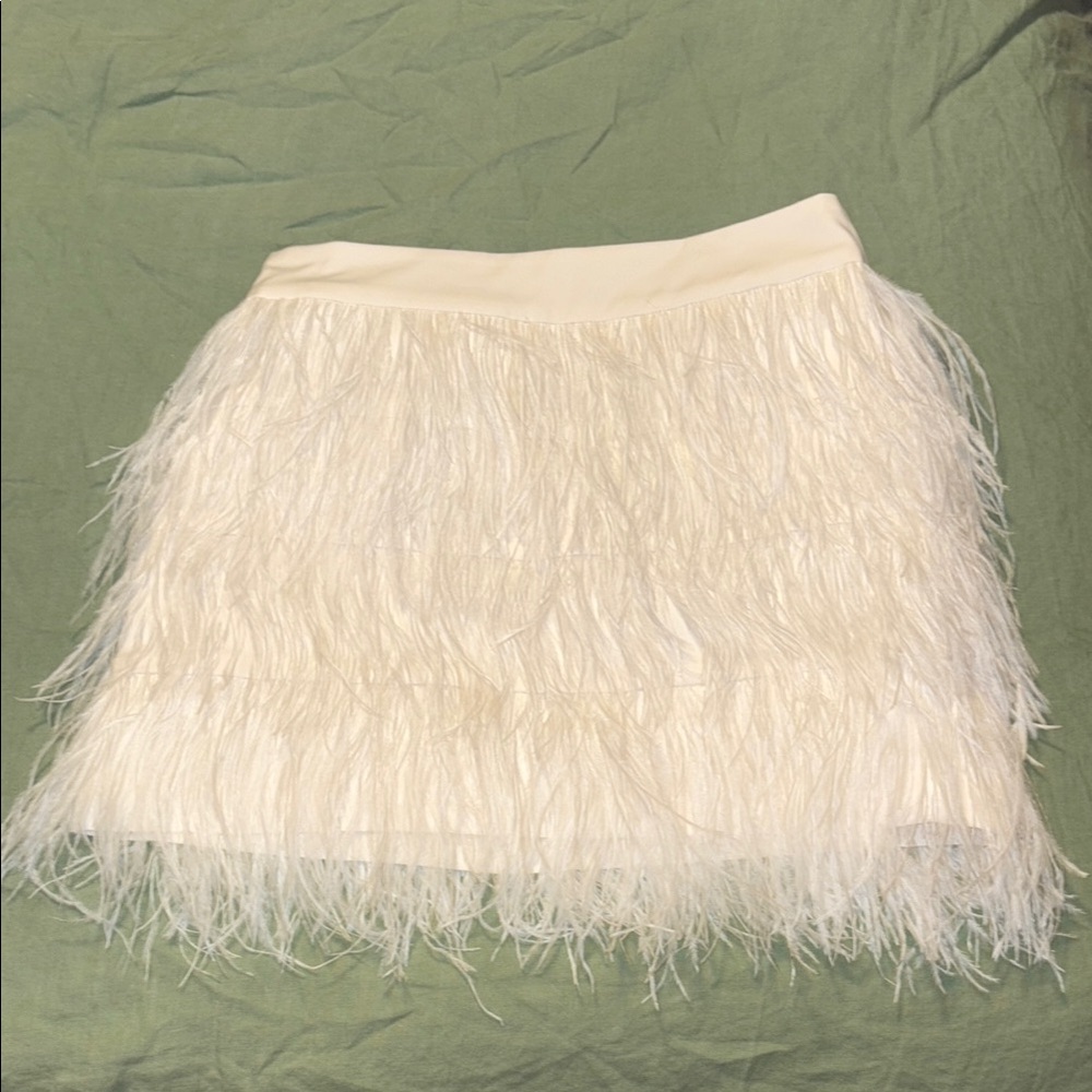 Elegant Cream Feathered Skirt